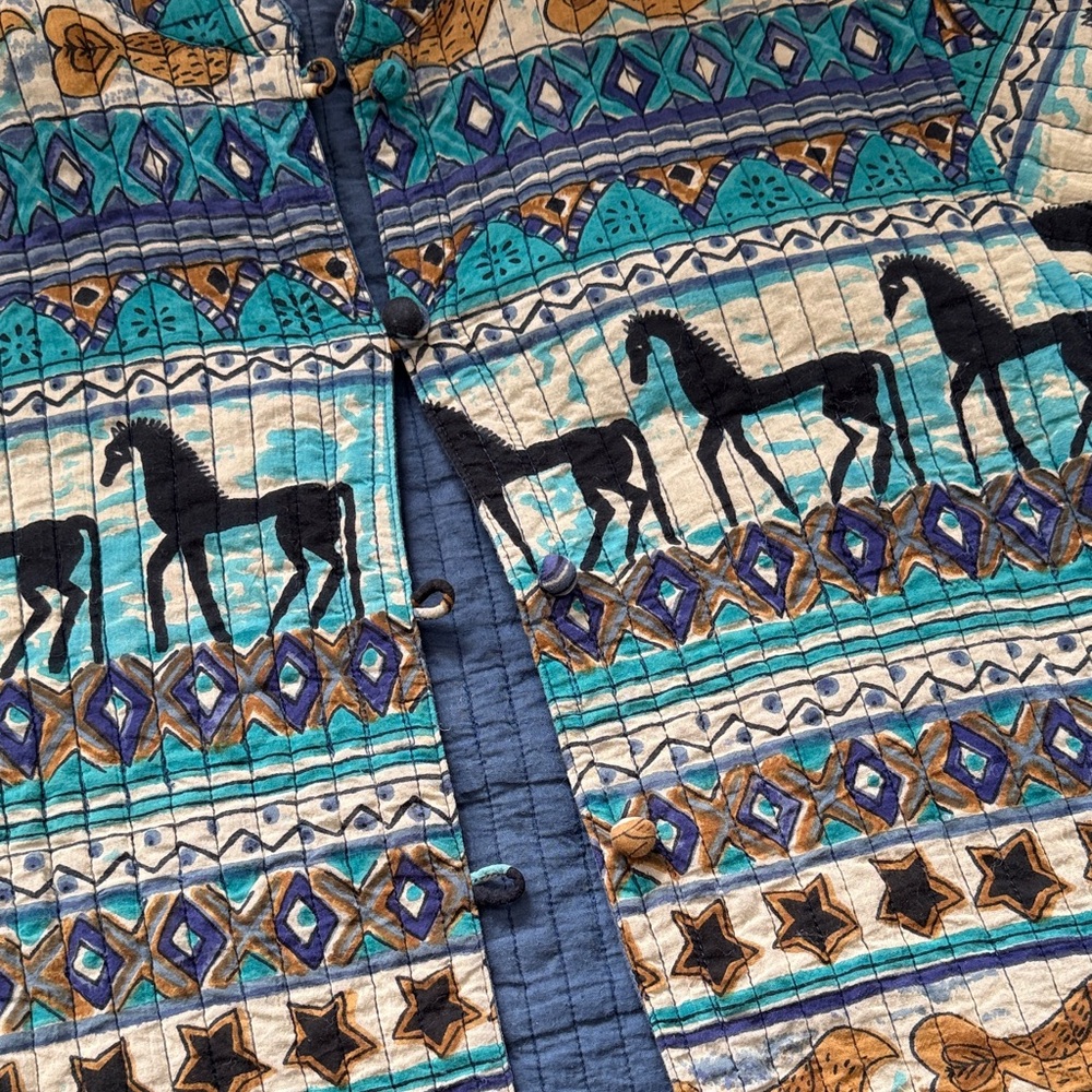 Quilted Reversible Blue Horse Arts & Crafts Patterned Jacket - Picture 4 of 10